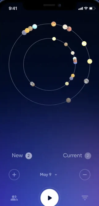 The Cosmic Player main screen: planets on two orbits around the user's own chart, with a date stepper and a play button below.